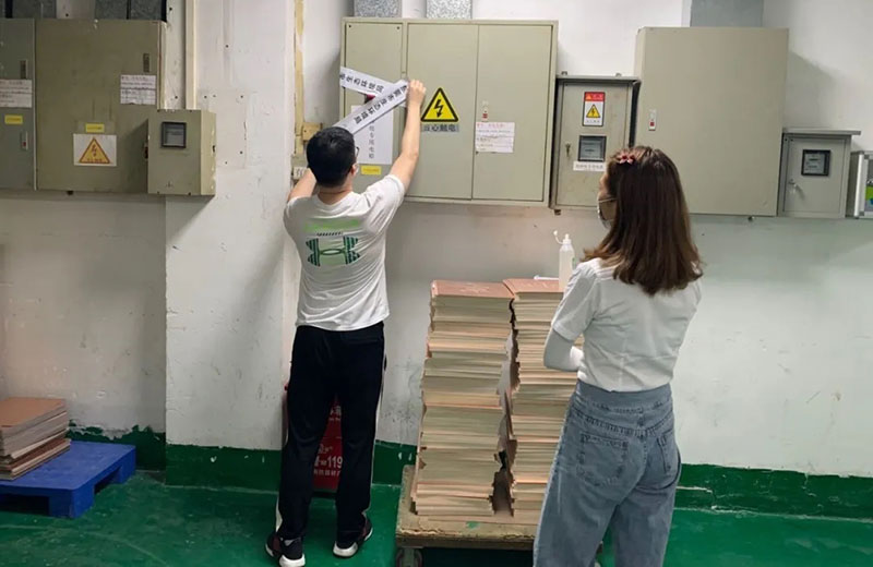 觸目驚心！水全都“染綠”了！多家企業被查處！