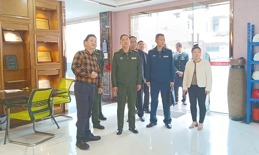 佛山軍分區政委、禪城區委常委領導一行蒞臨午夜福利电影在线观看調研指導工作